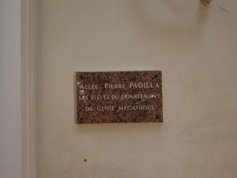 Plaque posée par les eleves du département génie mécanique en 1987 à mon départ de l’ENS de Cachan